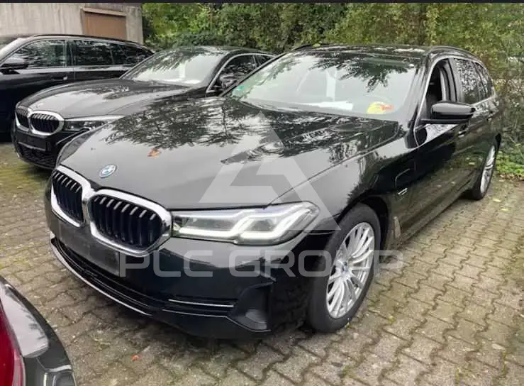 2021 BMW 530