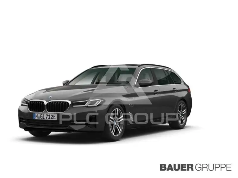 2021 BMW 530
