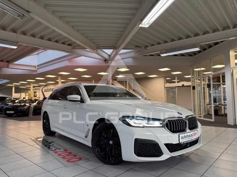 2021 BMW 530