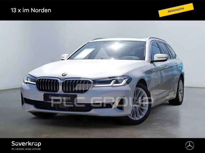 2021 BMW 530