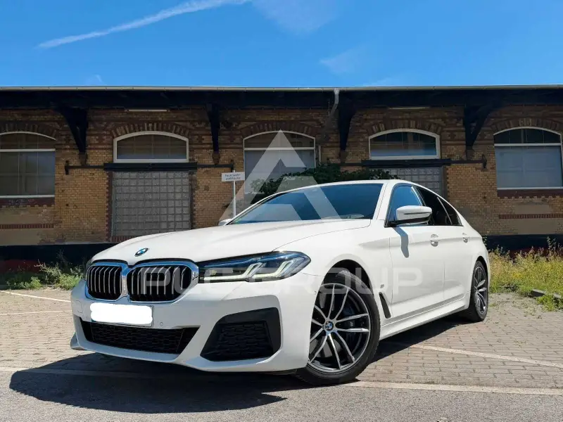 2021 BMW 530