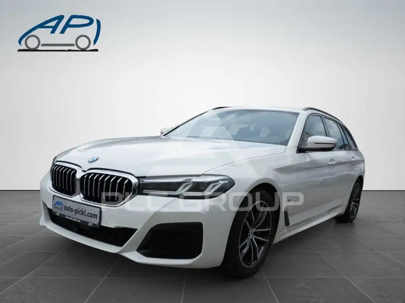 2021 BMW 530