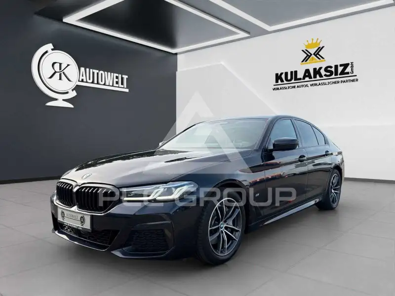 2021 BMW 530