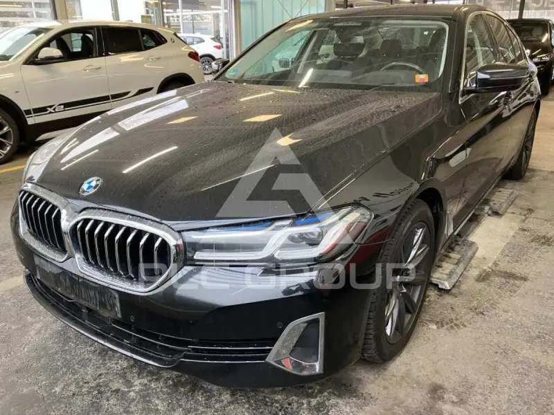 2021 BMW 530