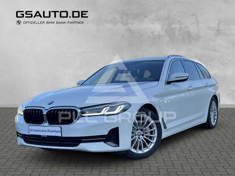 2021 BMW 530