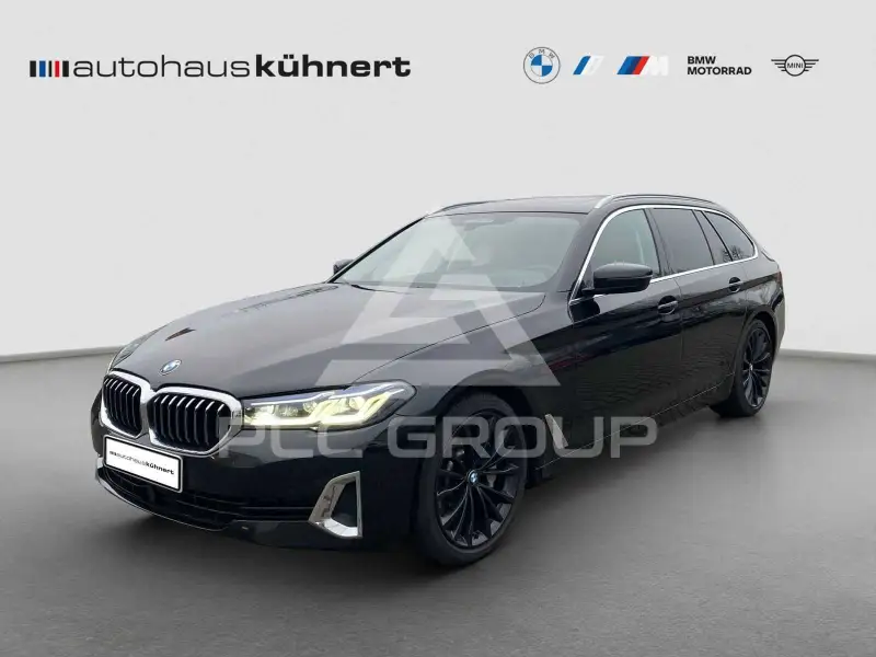 2021 BMW 530