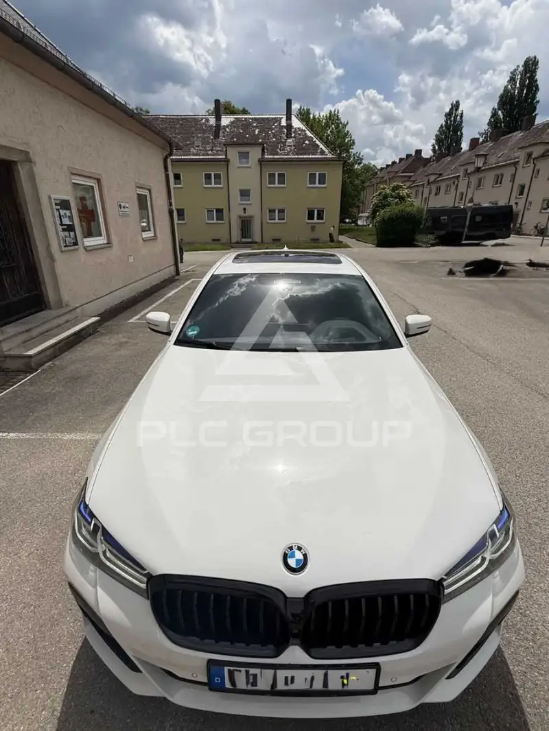 2021 BMW 530