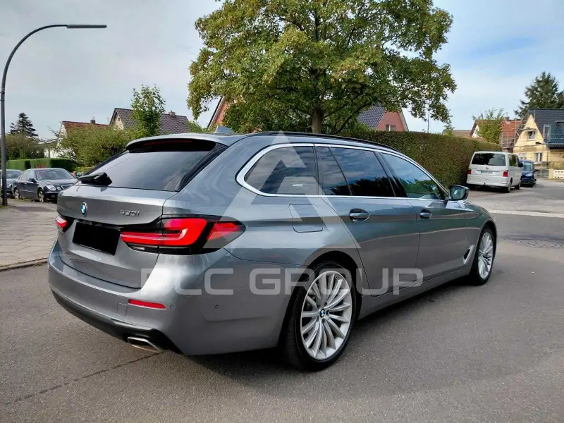 2021 BMW 530