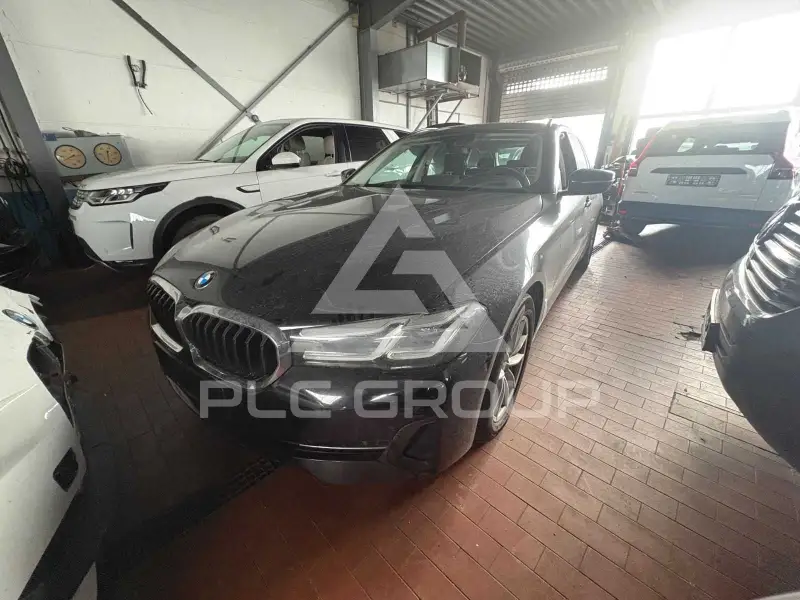 2021 BMW 530