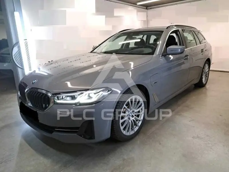 2021 BMW 530