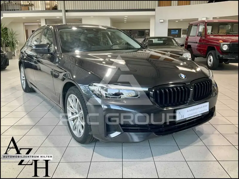 2021 BMW 530