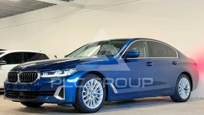 2021 BMW 530