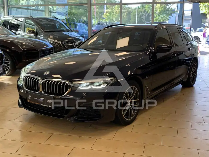 2021 BMW 530