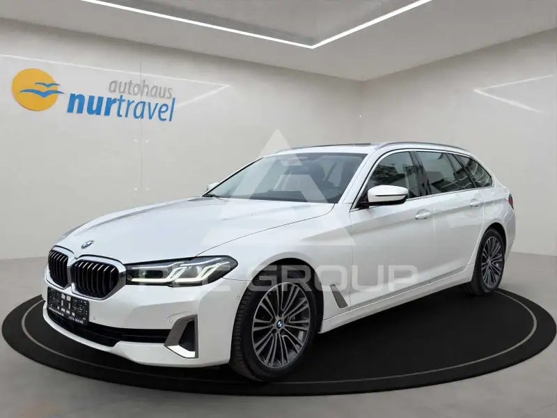 2021 BMW 530
