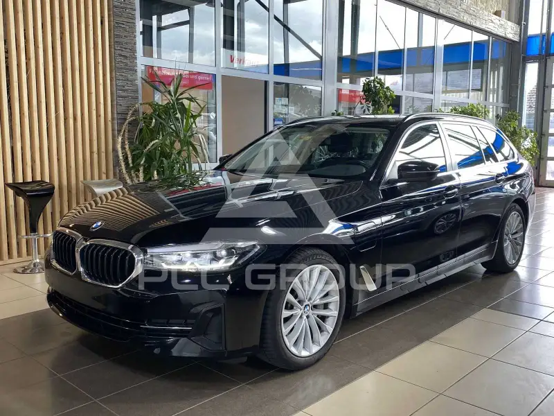 2021 BMW 530