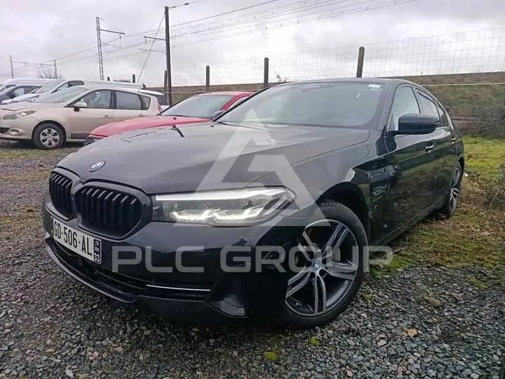 2021 BMW 530