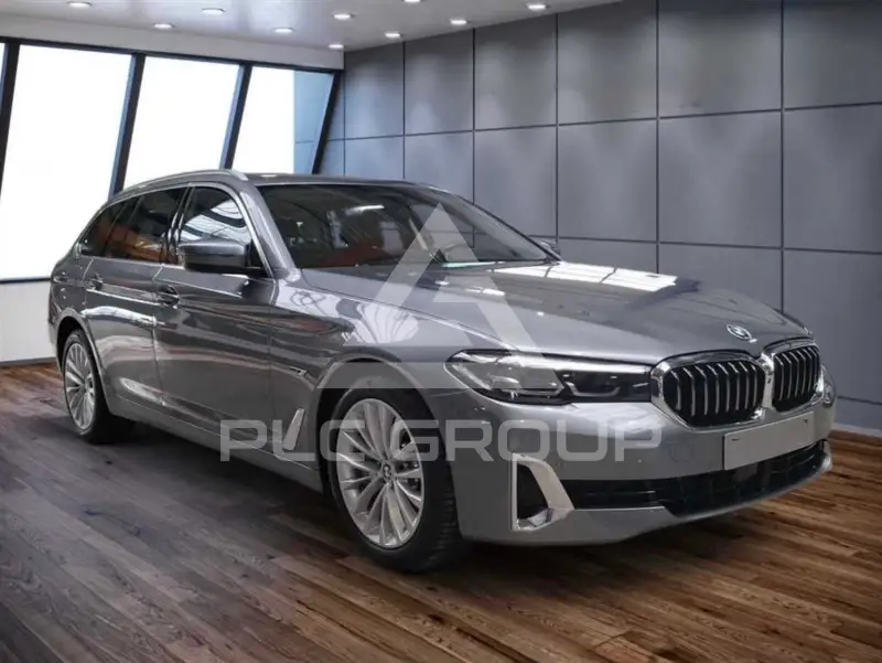 2021 BMW 530