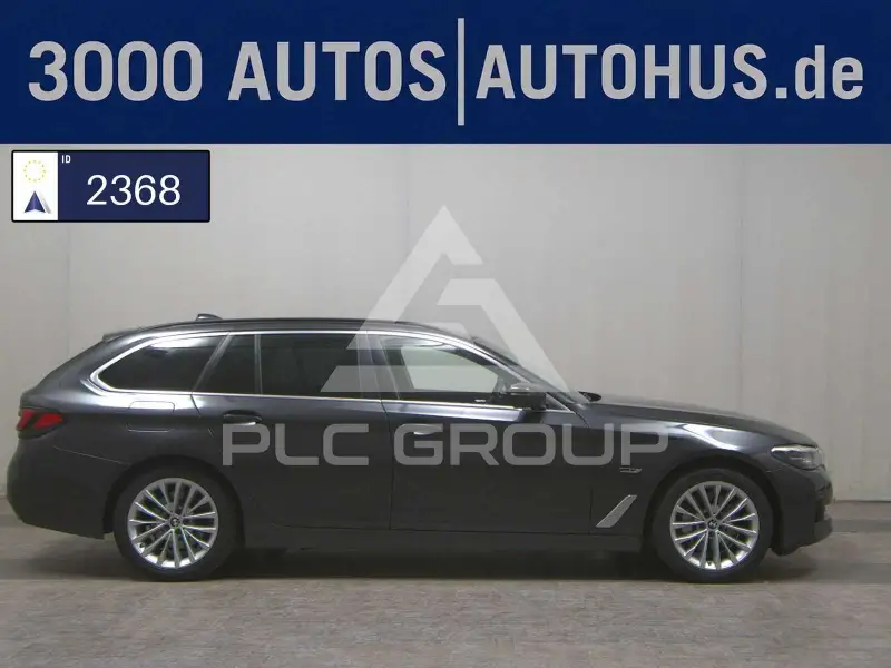2021 BMW 530