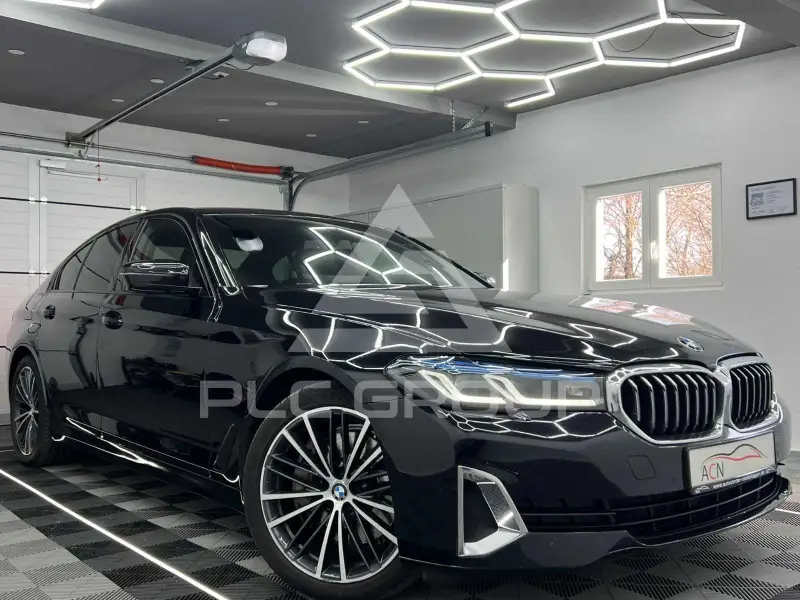 2021 BMW 530