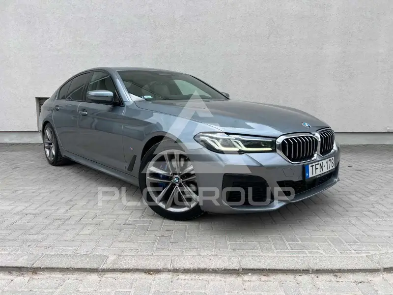 2021 BMW 530