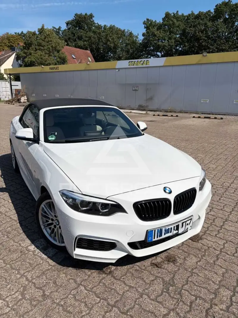 2021 BMW 218