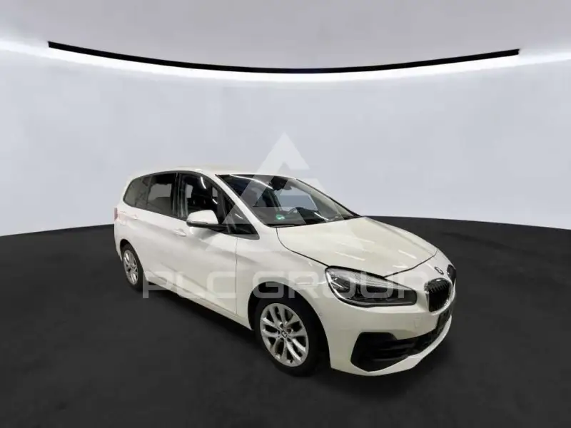 2021 BMW 218