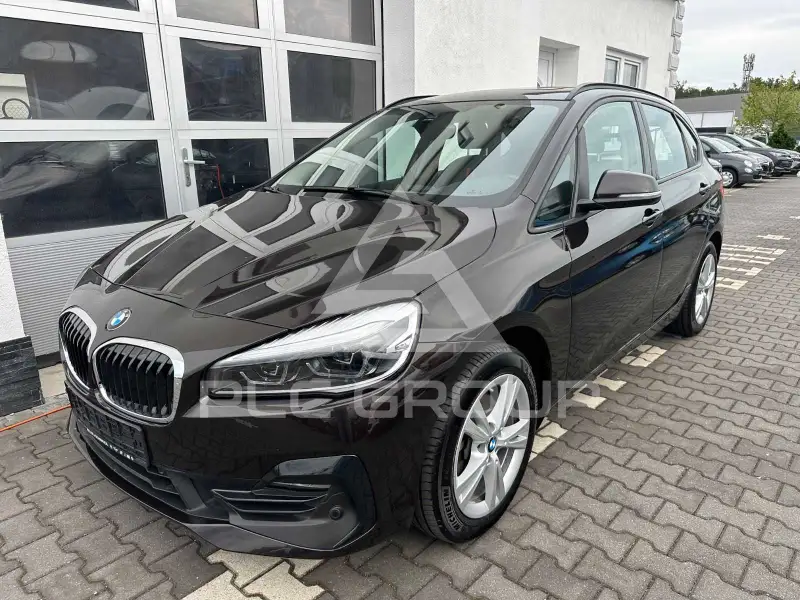 2021 BMW 218