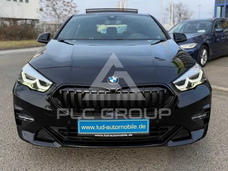 2021 BMW 218