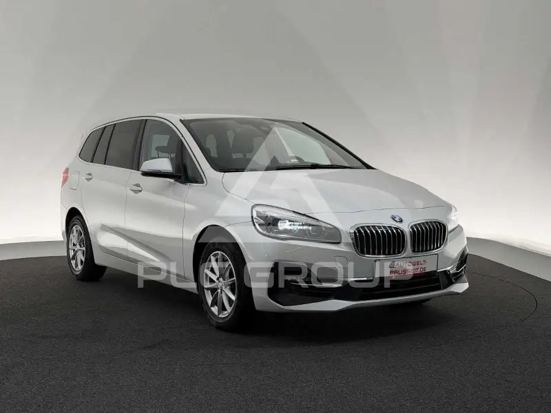 2021 BMW 218