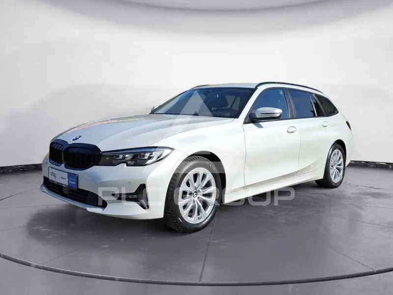 2021 BMW 320