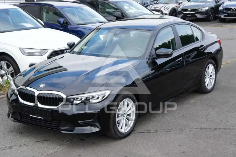 2021 BMW 320