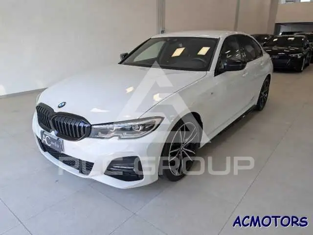 2021 BMW 320