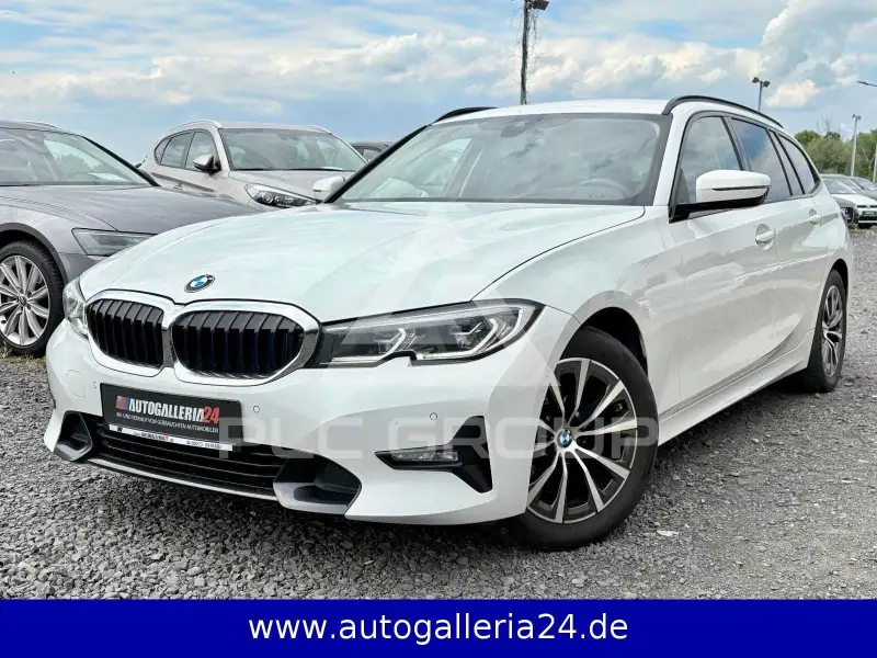 2021 BMW 320