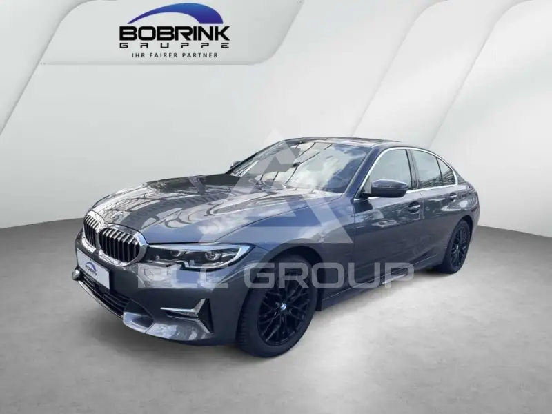 2021 BMW 320