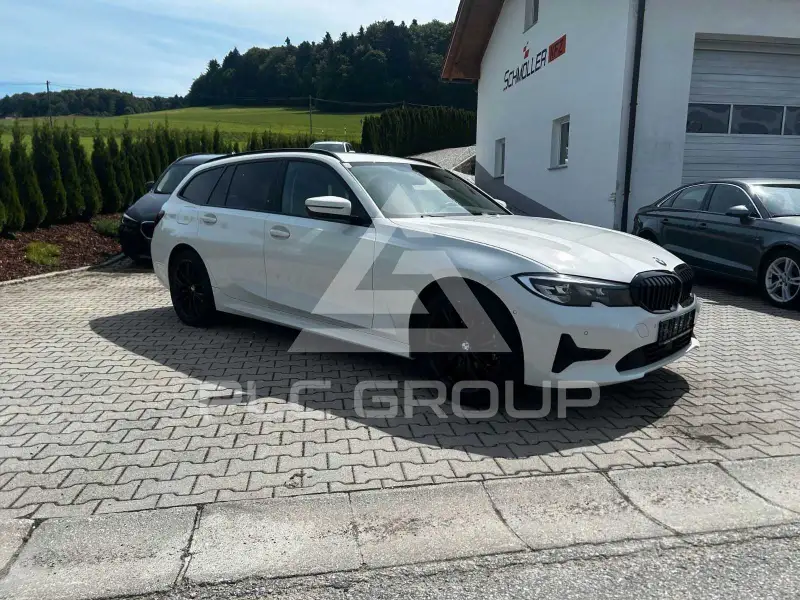 2021 BMW 320