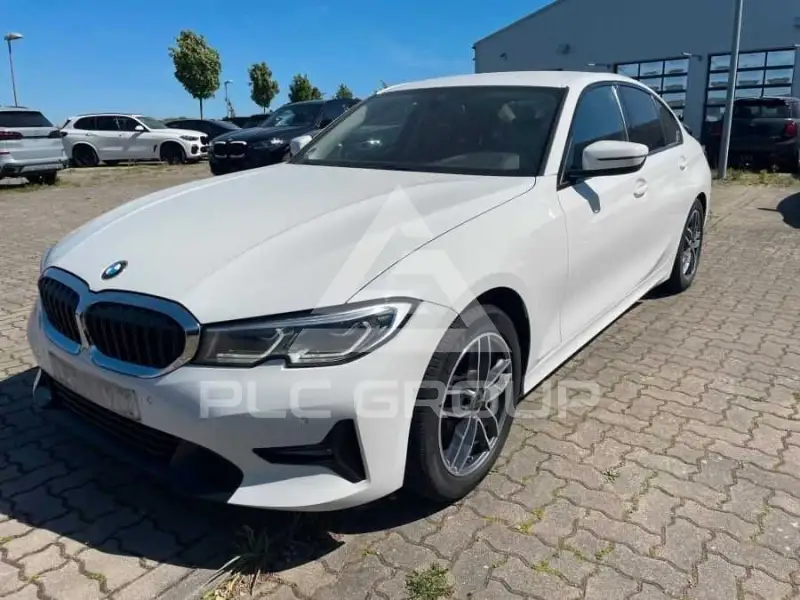 2021 BMW 320