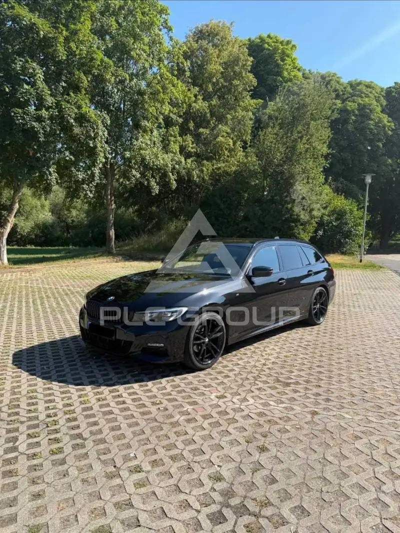 2021 BMW 320