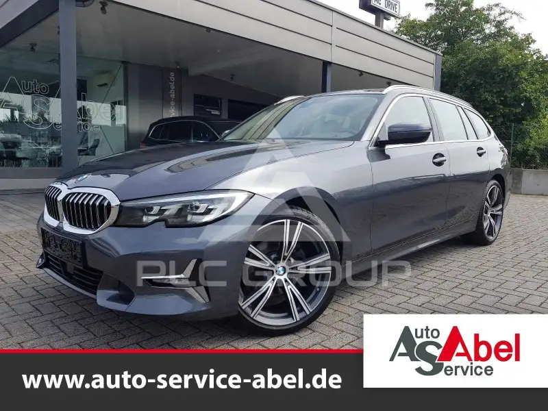 2021 BMW 320