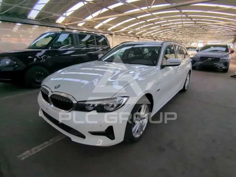 2021 BMW 320