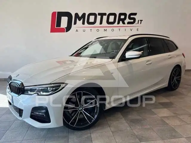 2021 BMW 320