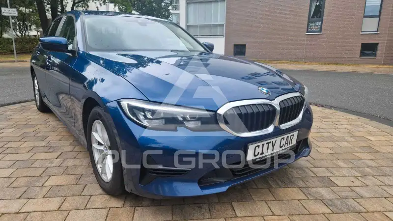 2021 BMW 320