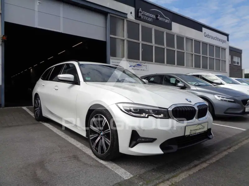 2021 BMW 320