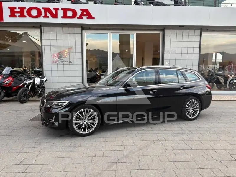 2021 BMW 320