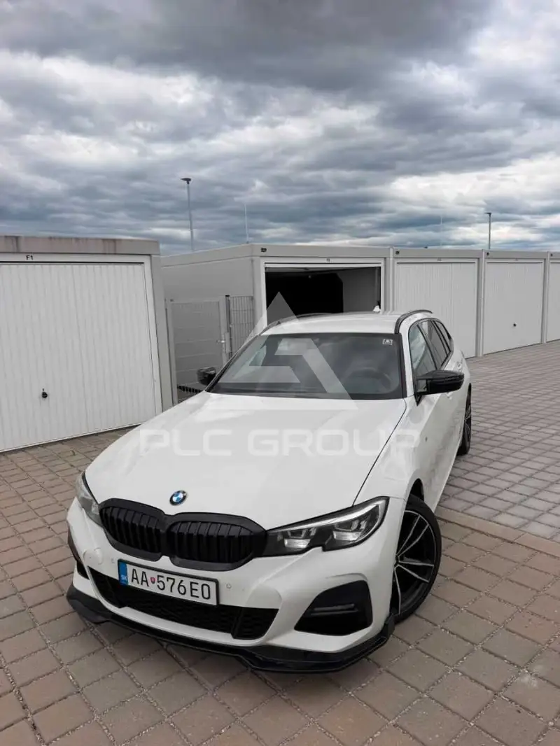 2021 BMW 320