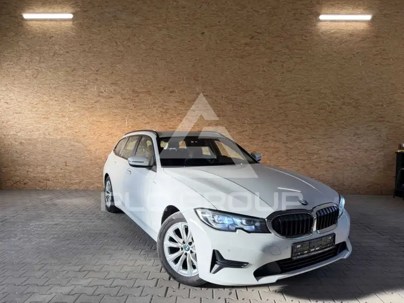 2021 BMW 320