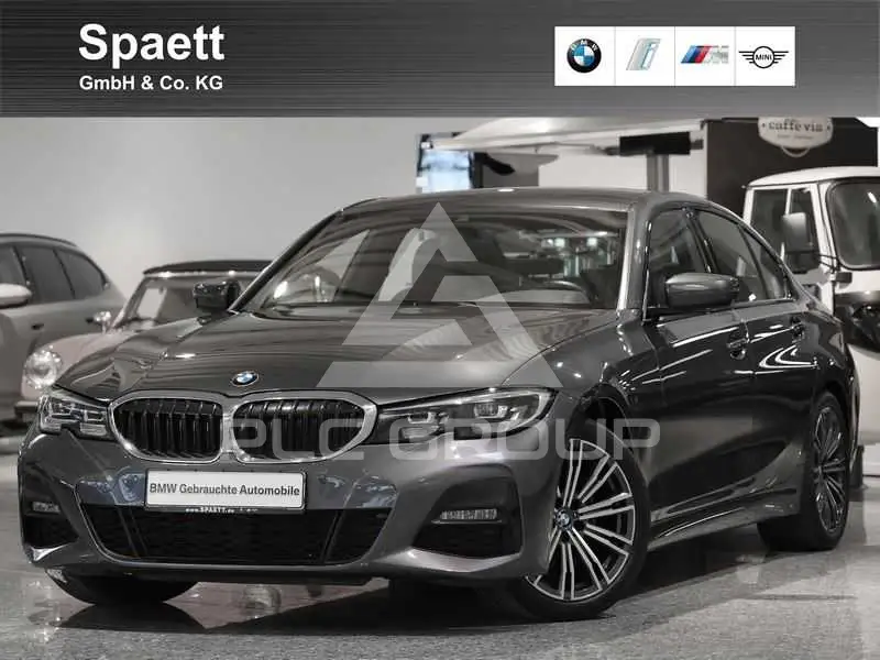 2021 BMW 320