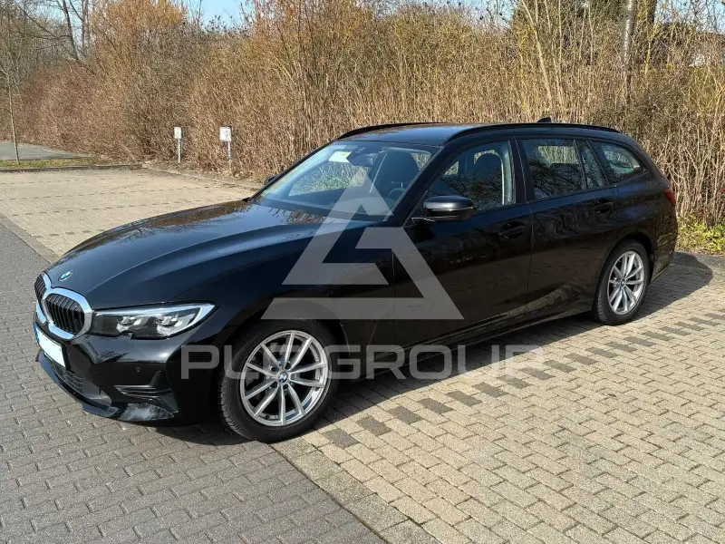 2021 BMW 320