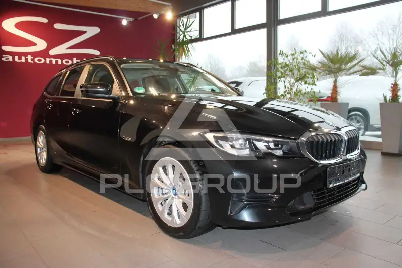 2021 BMW 320