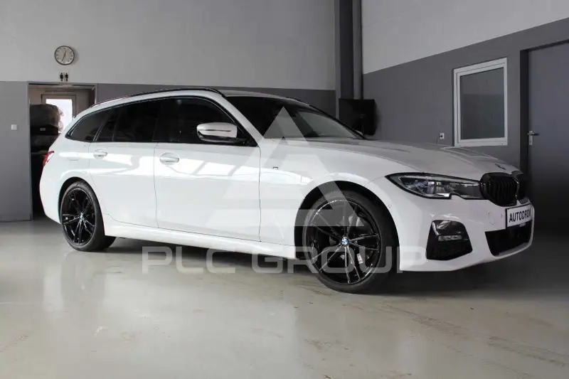 2021 BMW 320