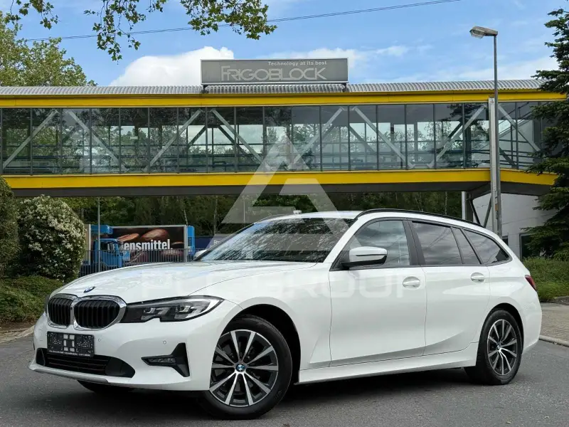 2021 BMW 320